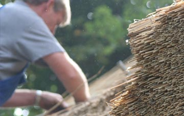 professional Blunsdon St Andrew thatchers